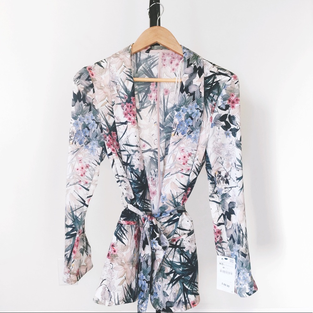 Floral Blazer with Tie